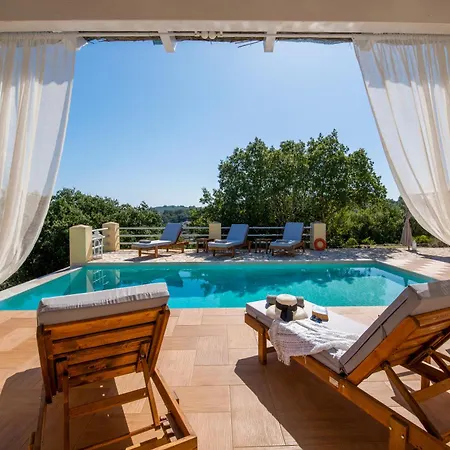Villa Artistsvillas-red Rose *