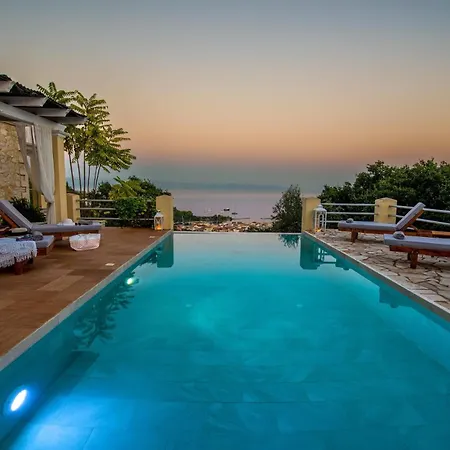 Artistsvillas-red Rose Villa